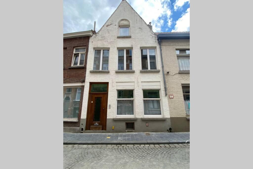 Studio With Terrace In 17Th Century House Apartment Bruges Exterior photo