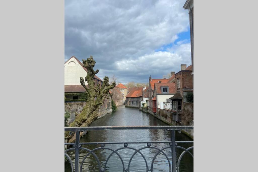 Studio With Terrace In 17Th Century House Apartment Bruges Exterior photo
